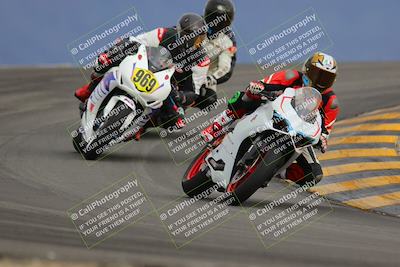 media/Jan-14-2023-SoCal Trackdays (Sat) [[497694156f]]/Turn 12 (120pm)/